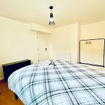 Han 2 - Private Double Room In 4 Bed Flat