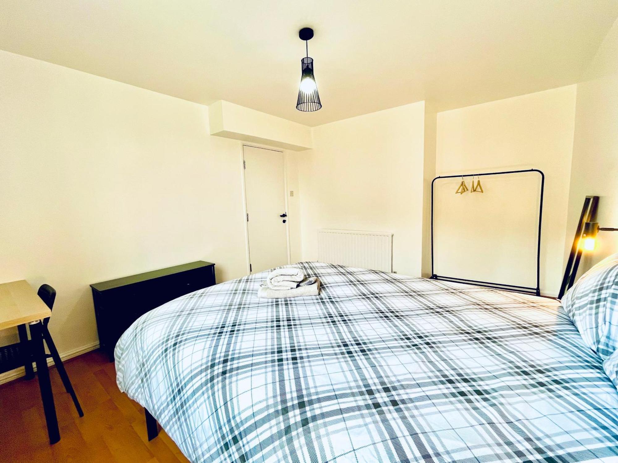 Séjour chez l'habitant 2 - Private Double In 4 Bed Flat *